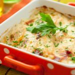 Ta sama zapiekanka warzywna z ziemniakami z dzieciństwa: dorośli i dzieci ją uwielbiają Ta sama zapiekanka warzywna z ziemniakami z dzieciństwa: dorośli i